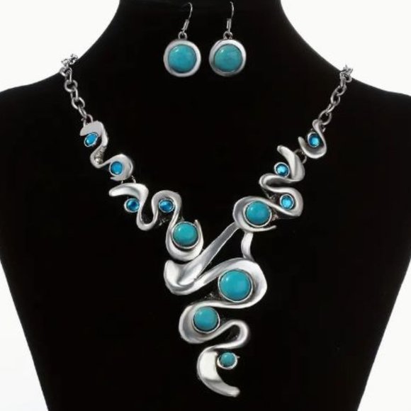 3 Piece Set Necklace Earrings Faux Silver Turquoise Rhinestones Boho Statement - Picture 1 of 3